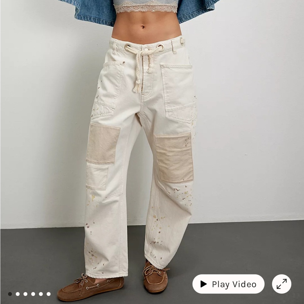 We the Free Moxie barrel jeans in “white.” Size 29